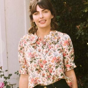 THE GREAT. Fern Top in Cream Enchanted Floral